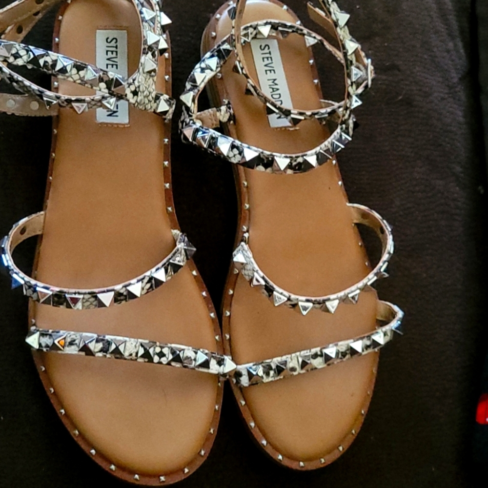 Steve Madden sandals